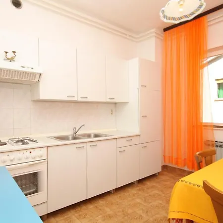 Apartment 7647a Pula