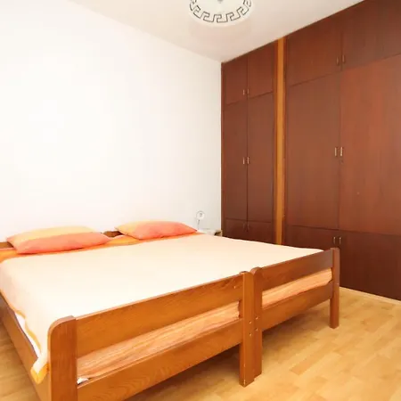 7647a Pula